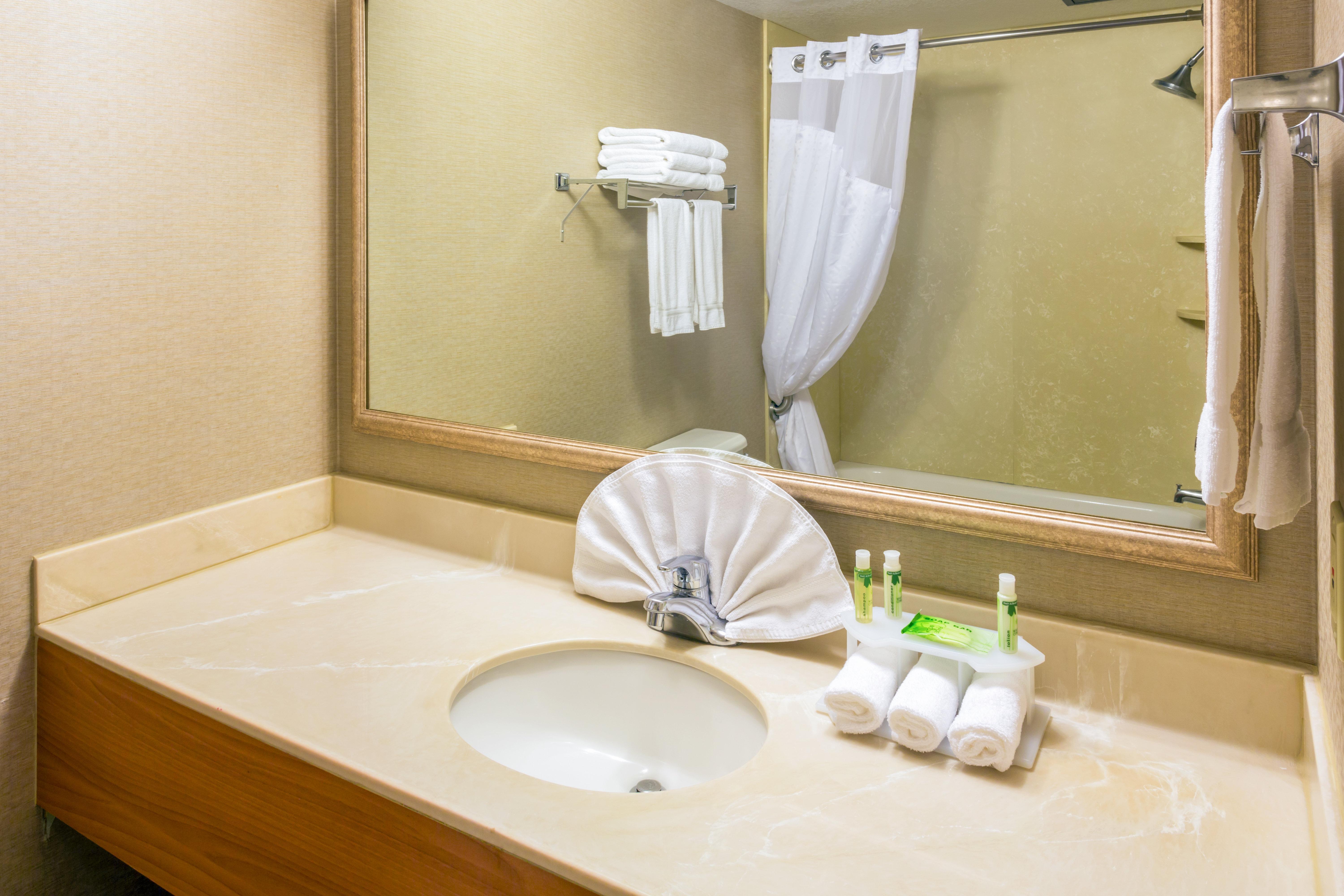 Holiday Inn Express Roseburg By Ihg Exterior foto