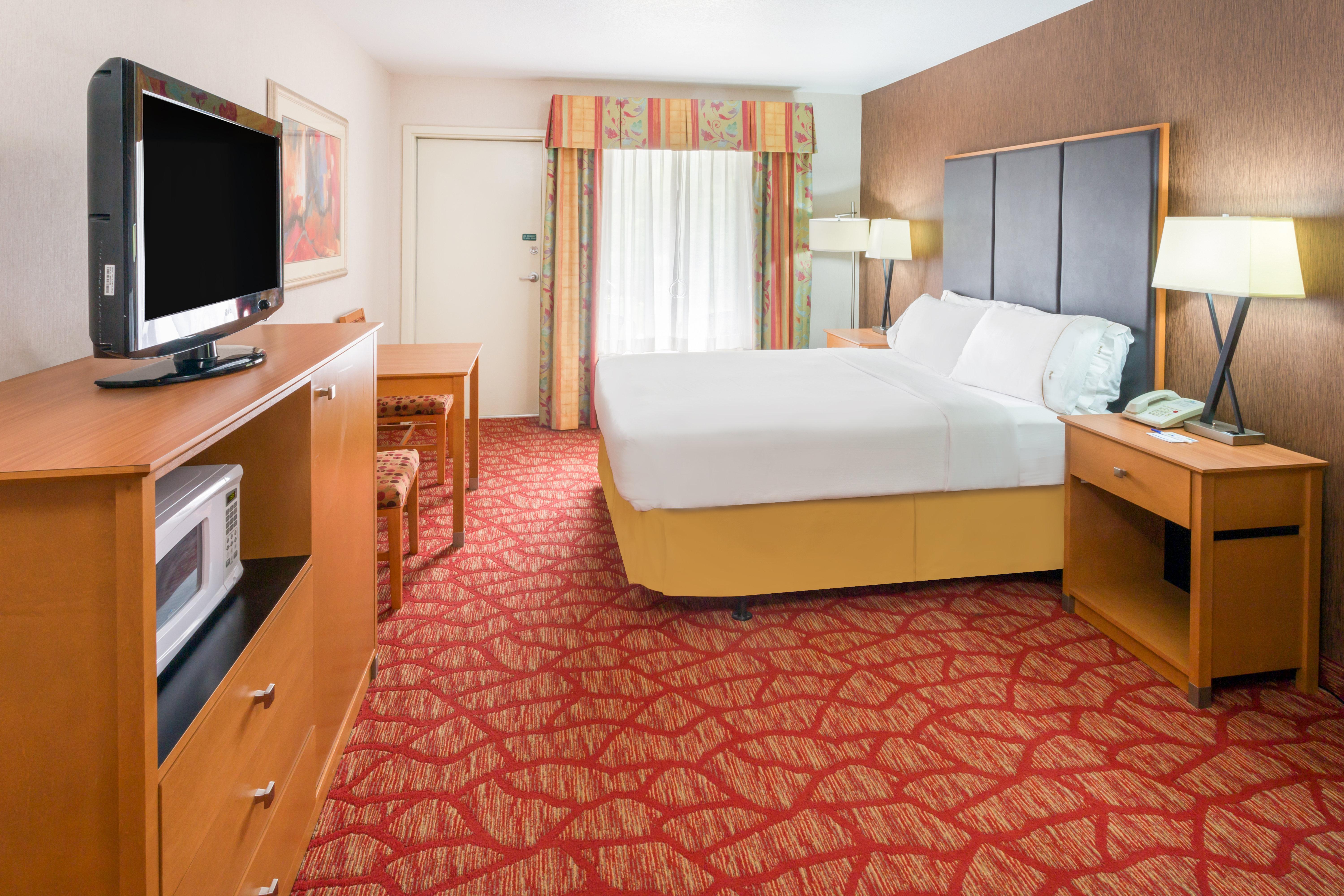 Holiday Inn Express Roseburg By Ihg Exterior foto