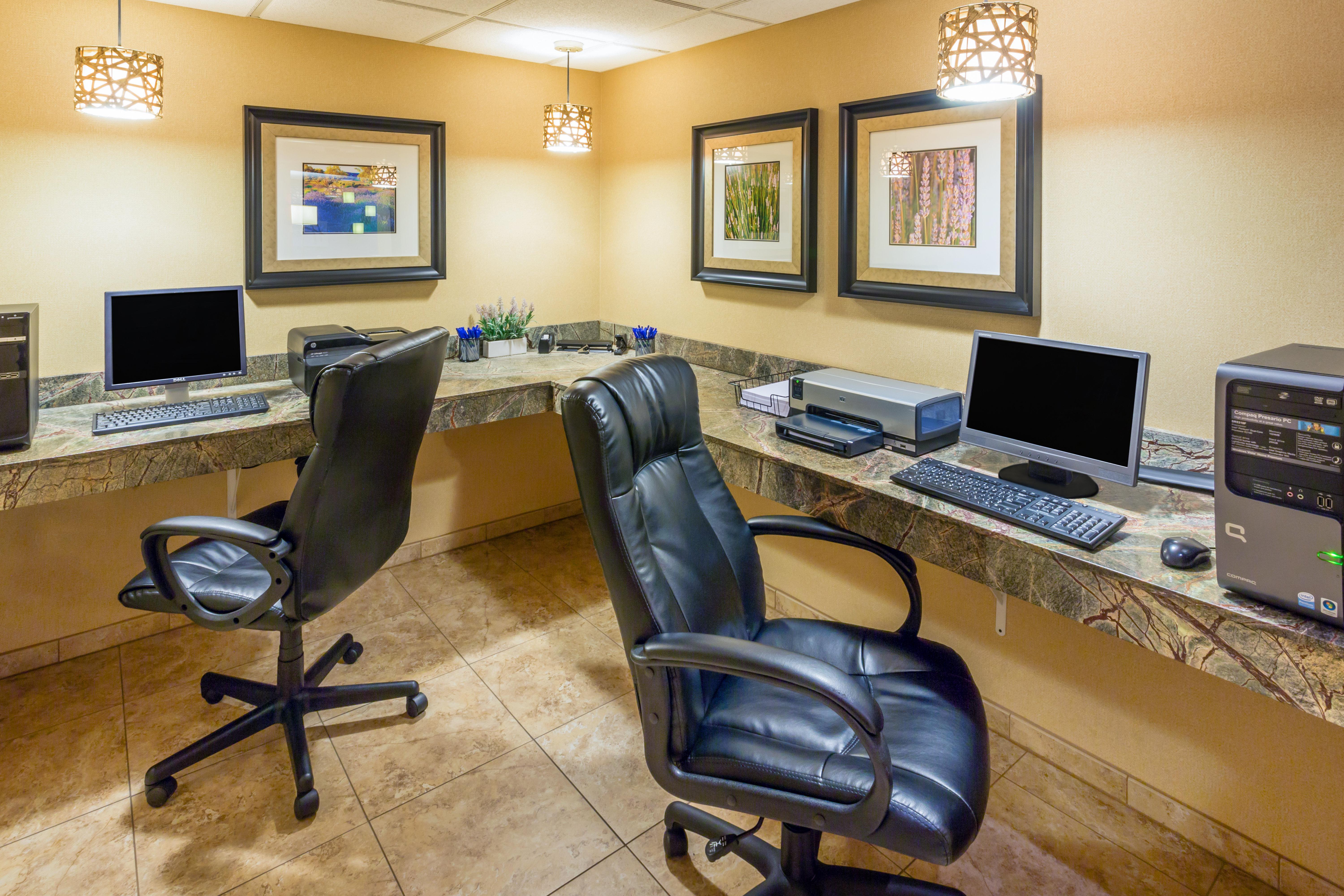 Holiday Inn Express Roseburg By Ihg Exterior foto